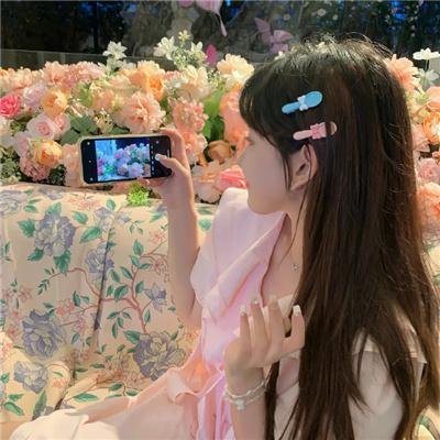 何百芮的地狱毒白